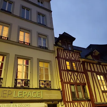 Le Repaire De Rougemare Deco Soignee Et Chaleureuse, Wifi Debit En Plein Centre Historique Apartment *